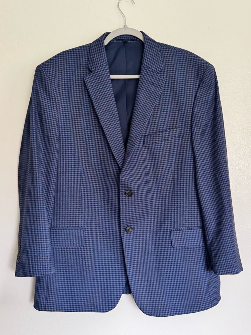 JOS A BANK Houndstooth Pattern Traditional Fit Blazer Sport Coat - Size 44 Short